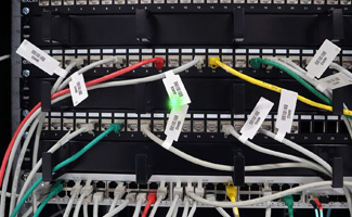 Kabel mit LED-Kennzeichnung